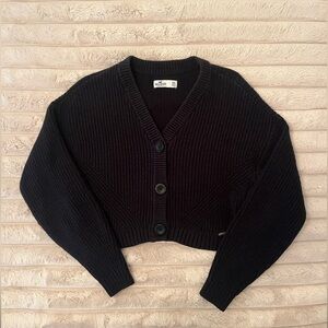 Hollister Black Cropped Cardigan Sweater